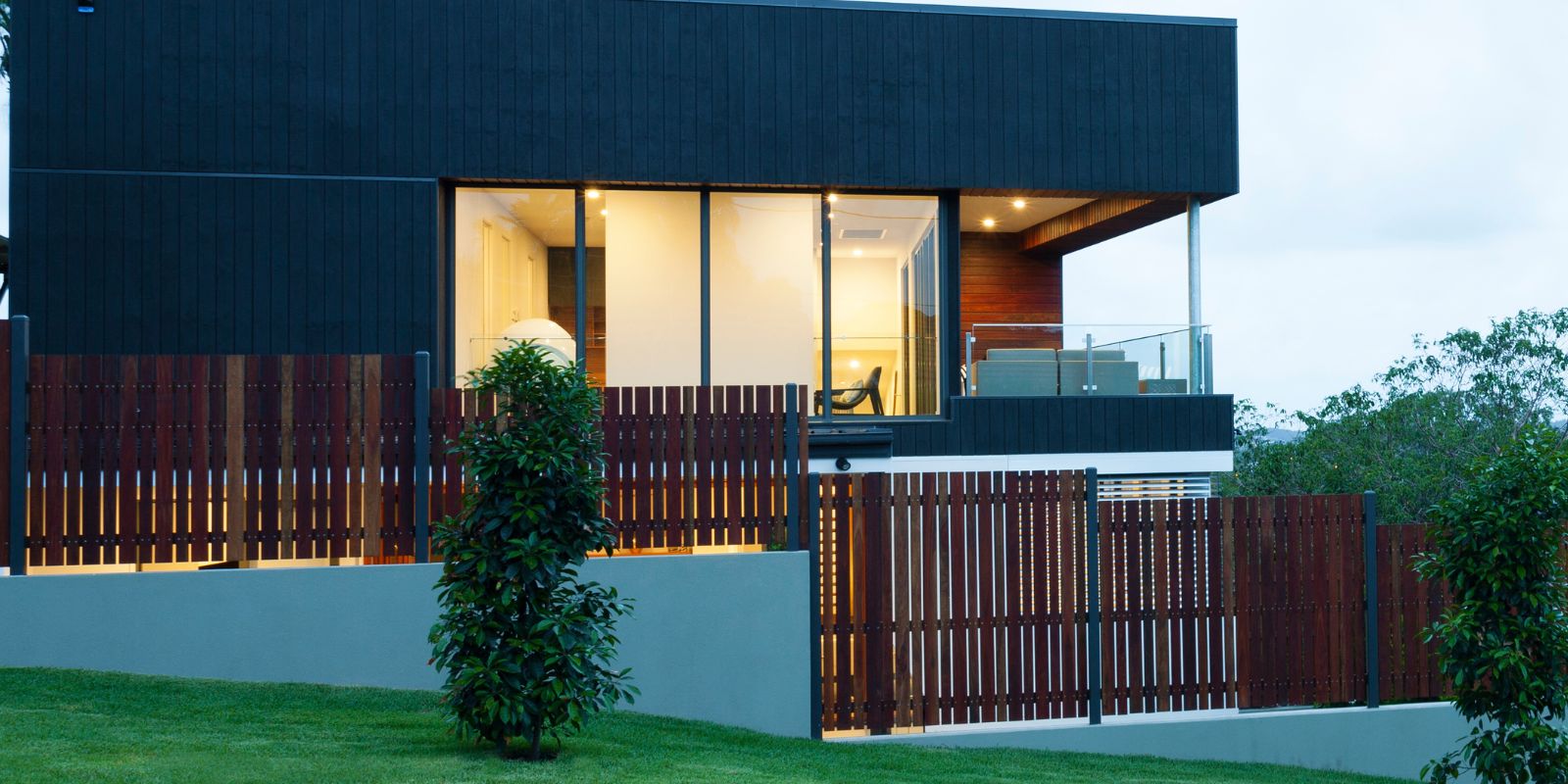 Fencing Brisbane Southside Your Local Fencing Contractor