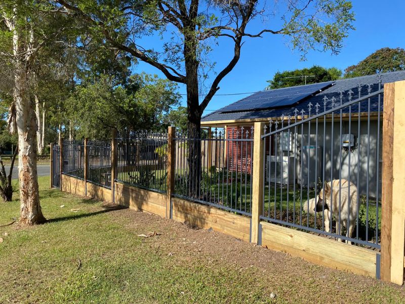Underwood front aluminium fence