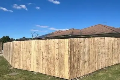 Timber fencing company Brisbane Southside